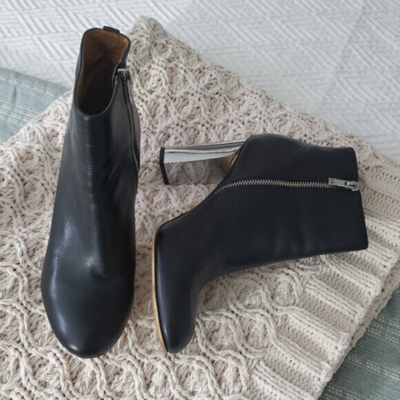 Limited Edition CK Savana Mirror Block Heel Leather Ankle Boots- US 8.5​ - Picture 4 of 16